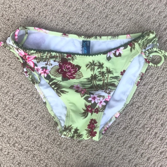 Tankini Bathing Suit Never Worn - Picture 3 of 7